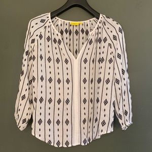 [Anthropologie]White/Black Embroidered Blouse - XS